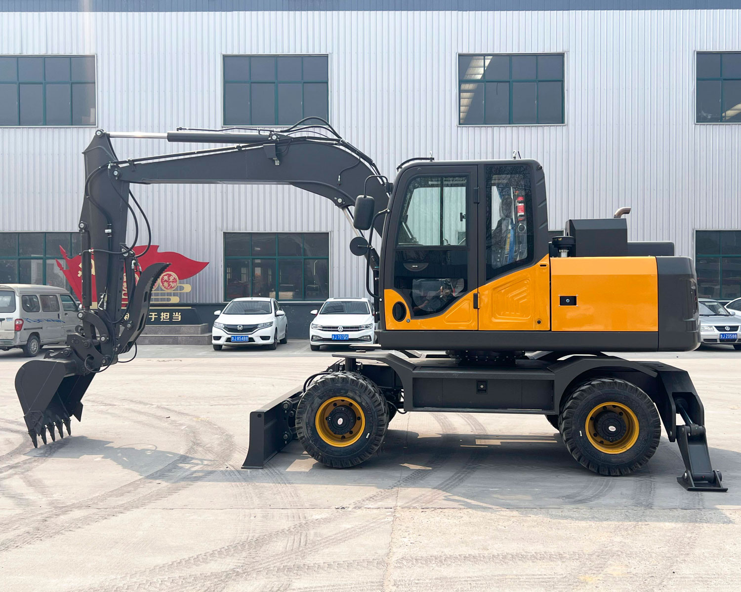 municipal engineering excavator