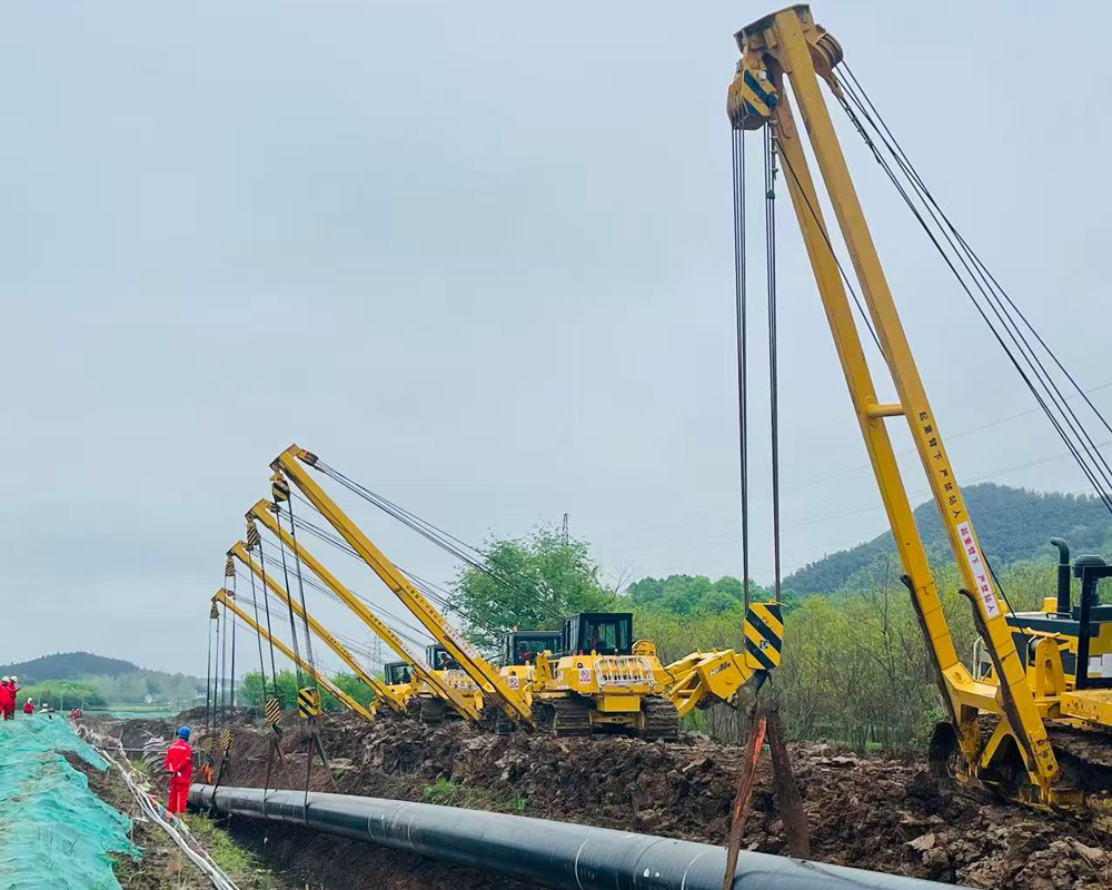 345HP pipelayer