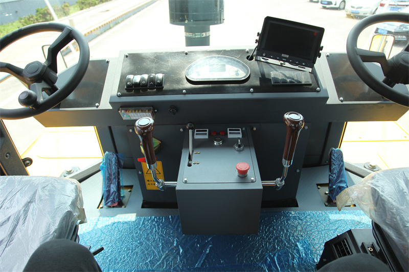 220HP Weichai road roller