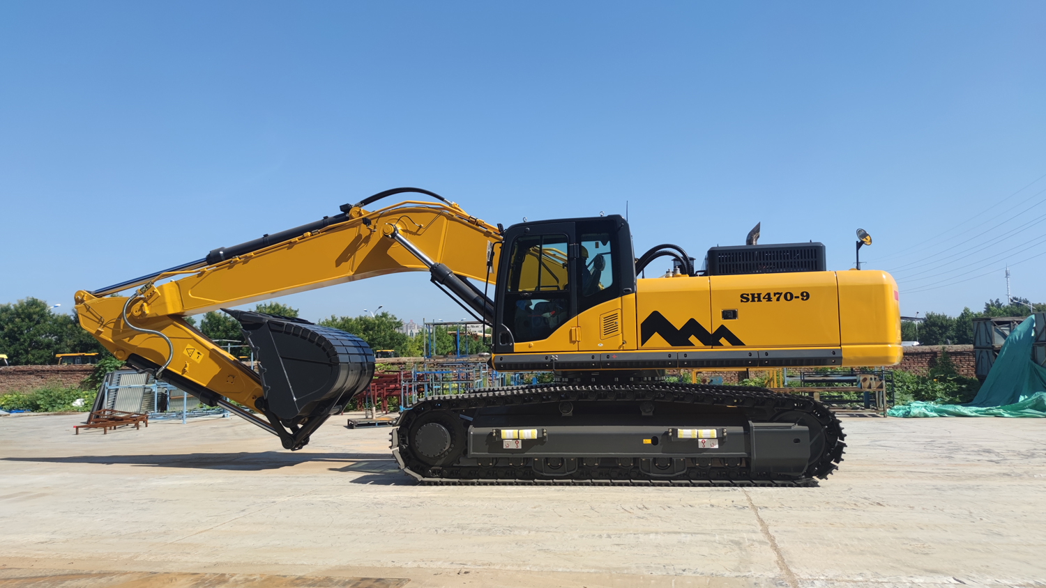 SH470 Large excavator