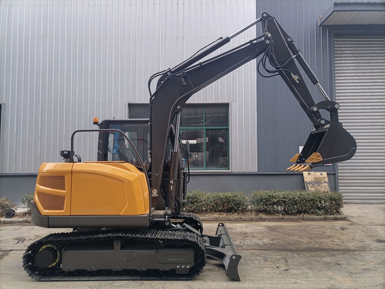 SH60 Small Excavator