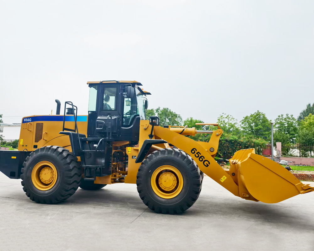 17 Ton Loader