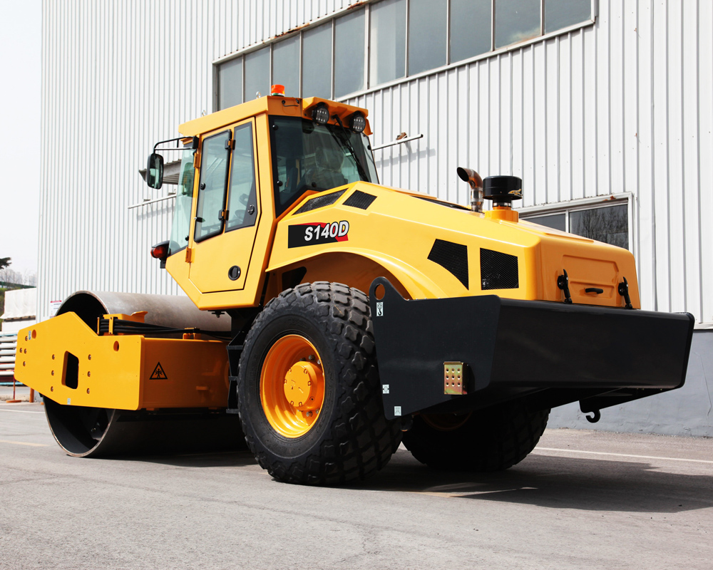 151HP vibratory roller