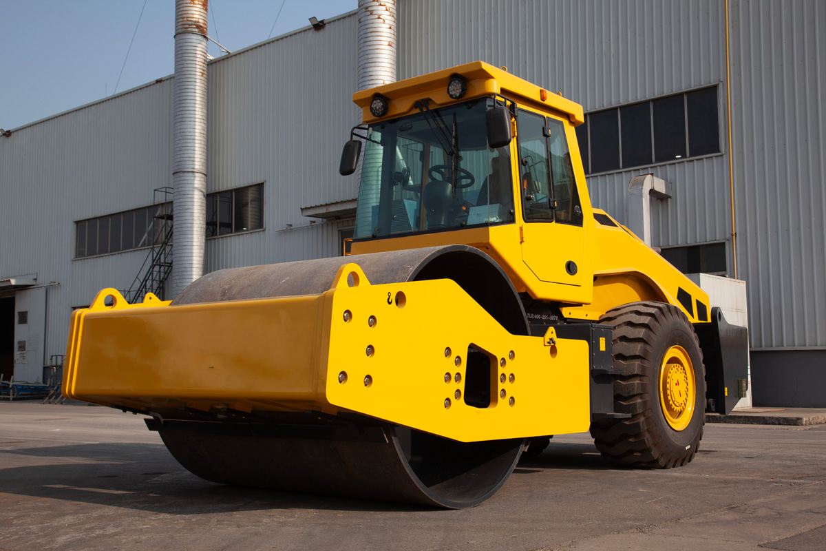 single-drum vibratory roller