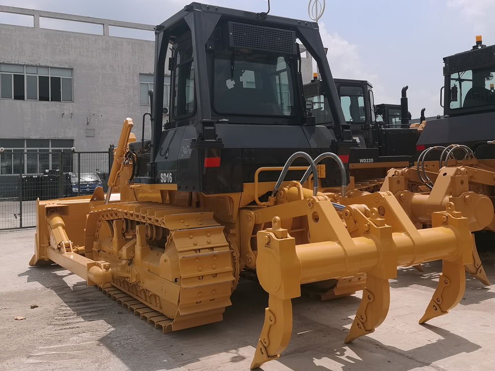 SD16 crawler dozer with ripper