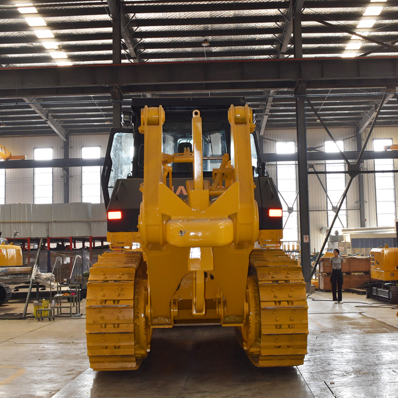 SD46 dozer hydraulic working system and upgraded cylinder structure