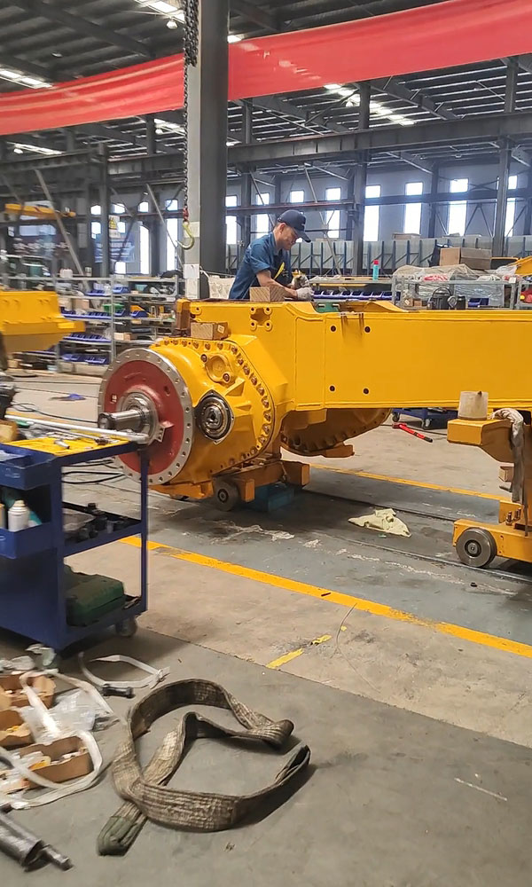 Bulldozer Factory SD22 Production Line